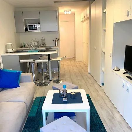 Apartment Riviera Beach *